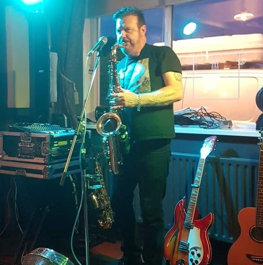 Live Music: Dick Daz